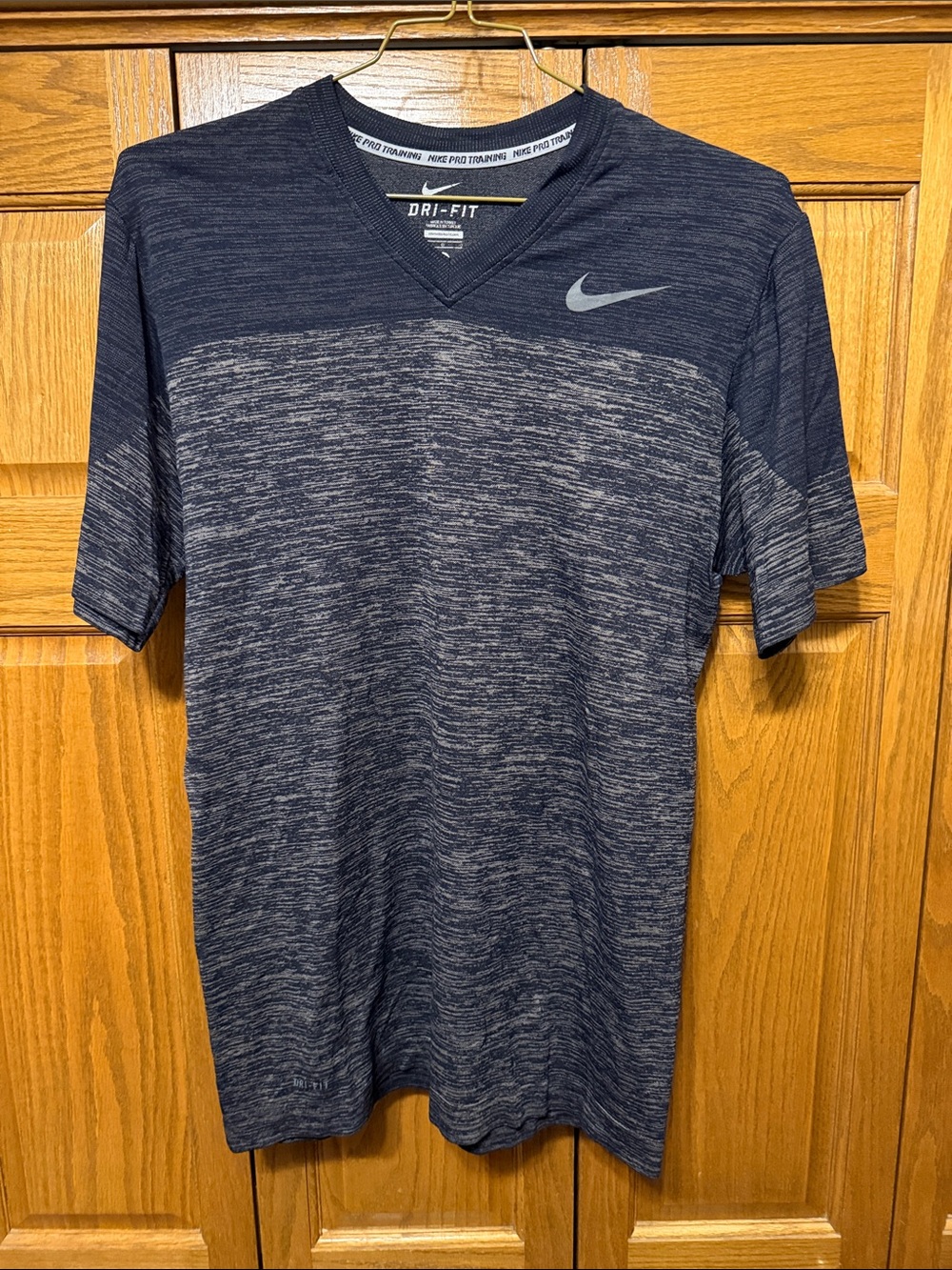 Nike Men's Dri-FIT Heathered Black/Charcoal V-Neck Performance Tee- Large